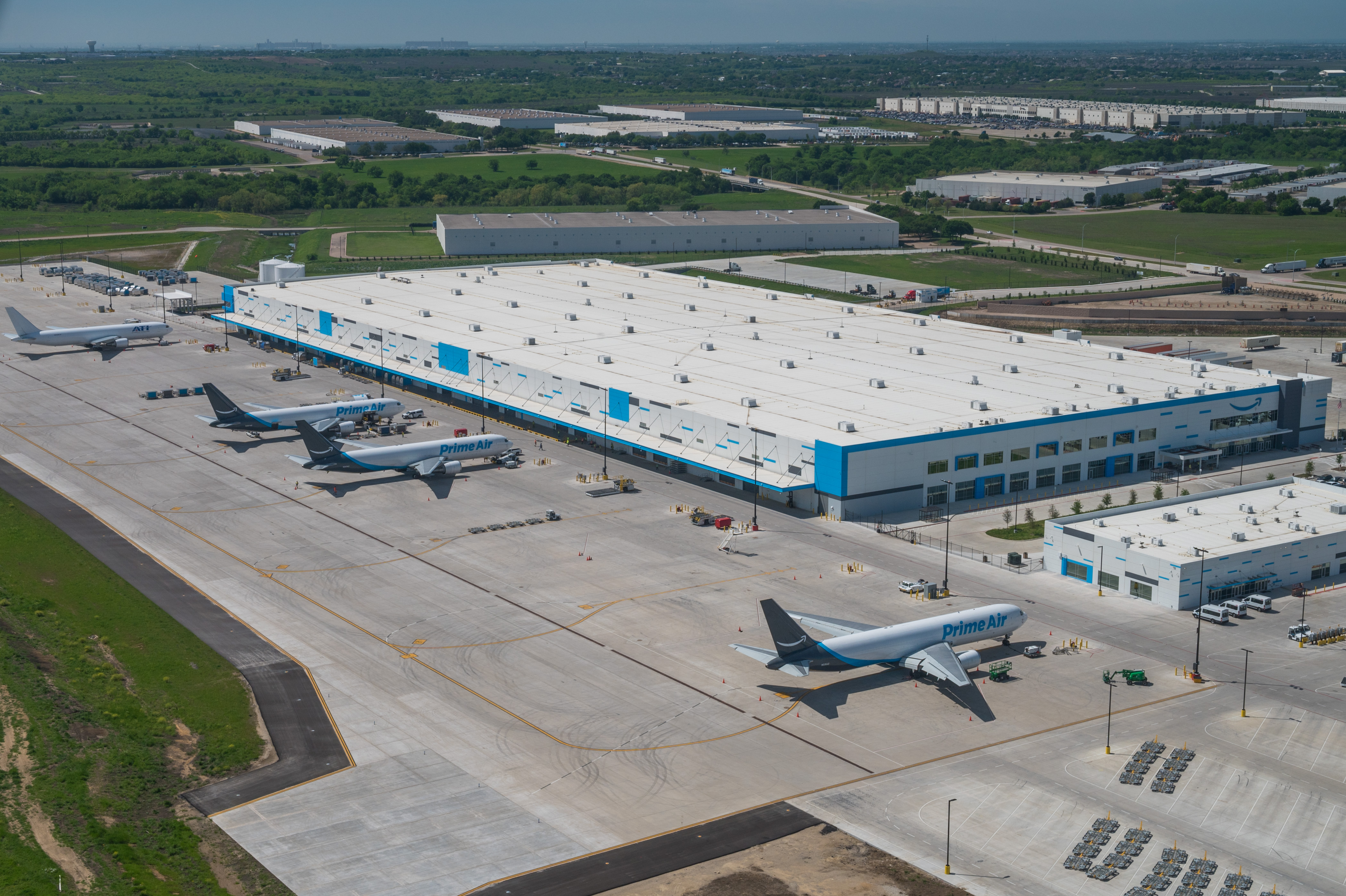 Amazon Fulfillment Center in Dallas Fort Worth